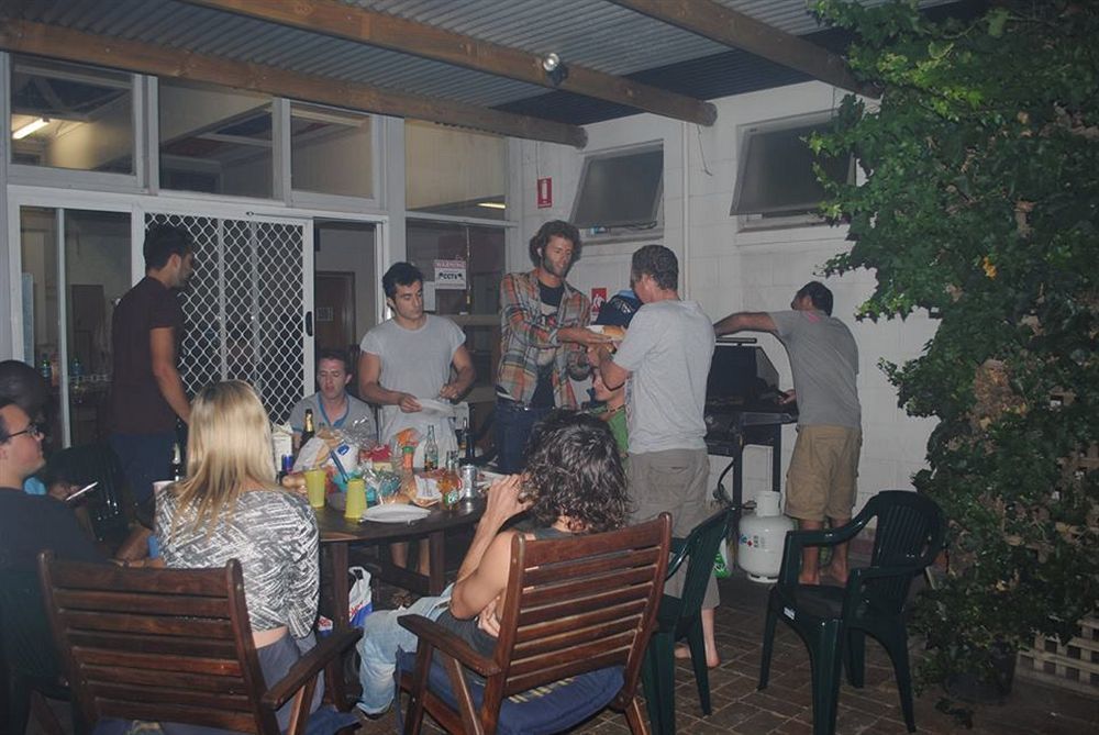 Hostel Port Adelaide Backpackers Exterior foto